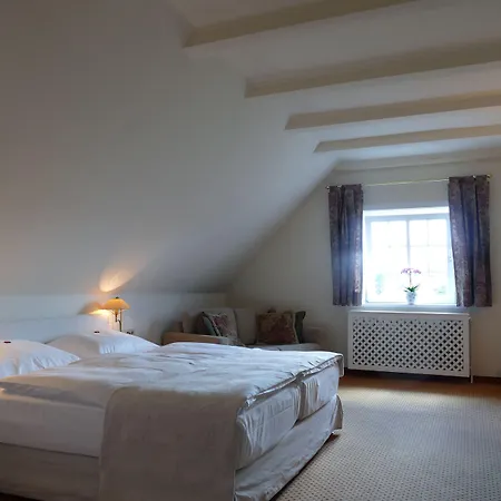 Meyers Hittfeld Hotel