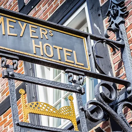 Meyers Hittfeld 3* 시베탈